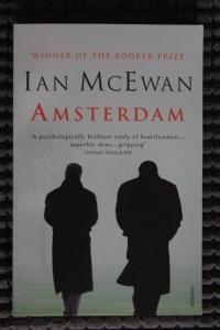 Amsterdam av Ian McEwan | edgeofaword