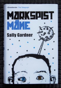 Markspist måne av Sally Gardner | edgeofaword