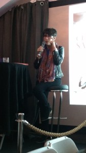 Cecilia Samartin ved forlagstreff med Juritzen og Vega | edgeofaword